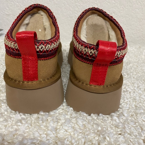 UGG Tazz Women's Tan Flats with Red Trim - Picture 8 of 12